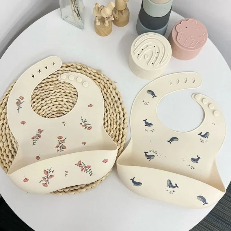 ¡Traje lindo babero de aliment - Baby Food Grade reseña y precio